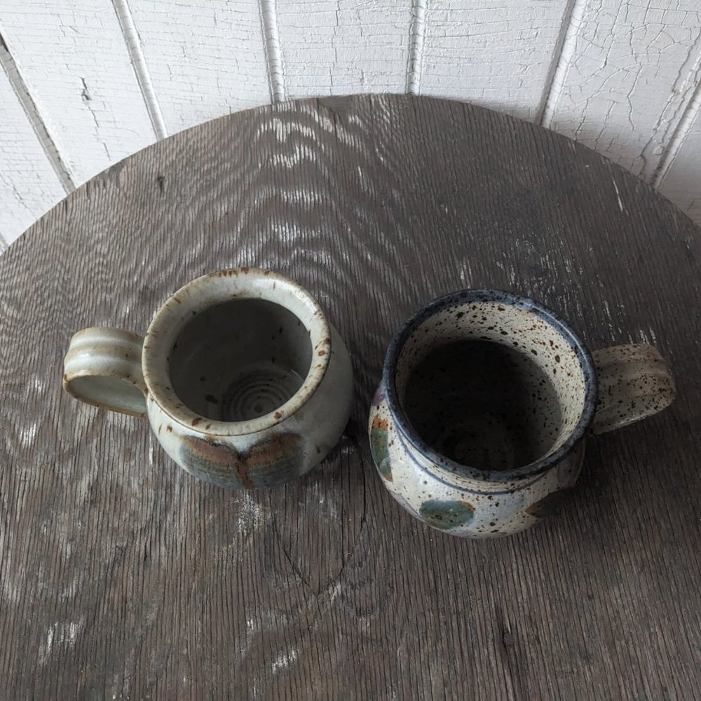 Two Handmade Ceramic Mugs Grey and Blue - Picture 3 of 9
